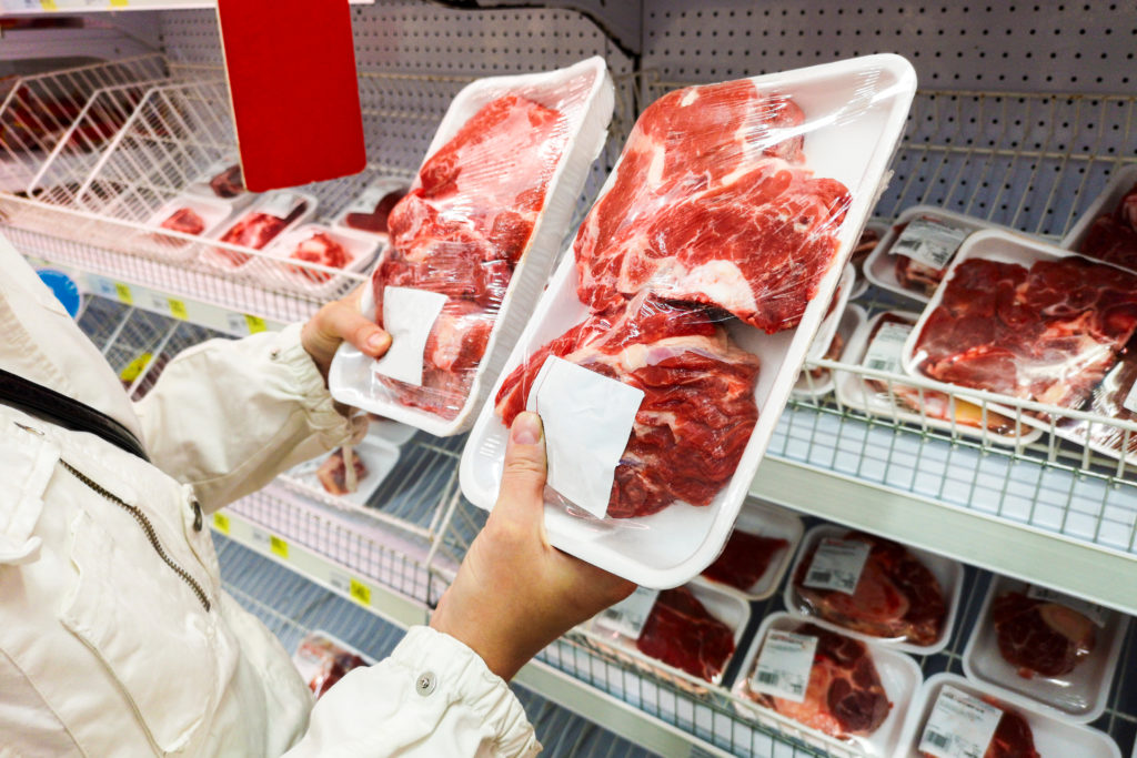 THE CHINESE EMBARGO ON FRENCH BEEF WILL BE LIFTED WITHIN 6 MONTHS
